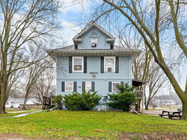 215 E Green Street , West Branch, IA 52358