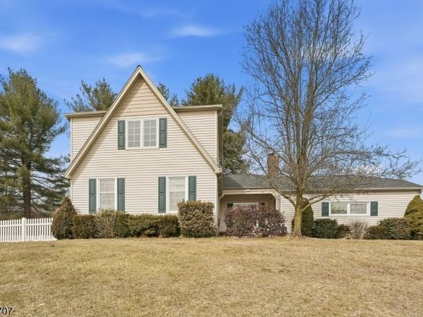 580 Heritage Rd, Long Hill, NJ 07946