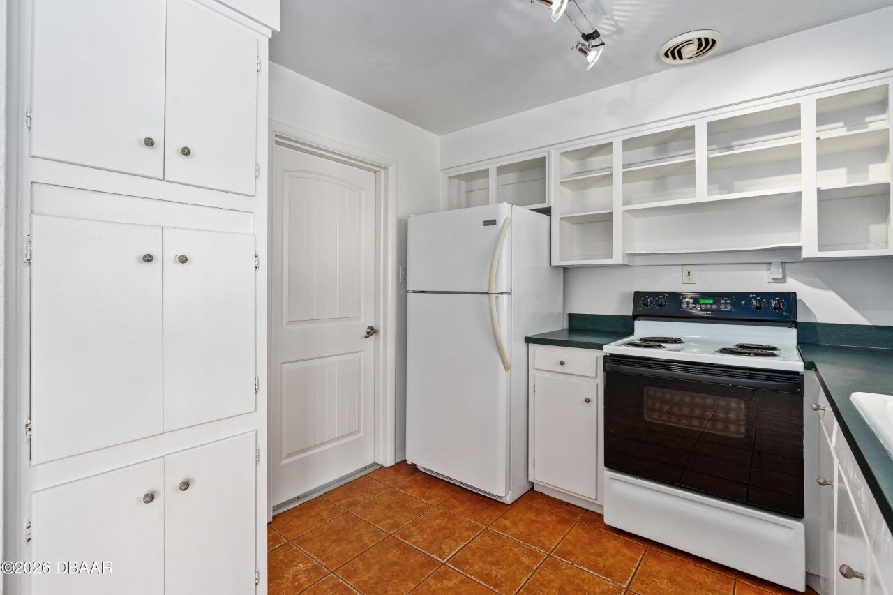 152 Longwood Drive, Ormond Beach, FL 32176 Photo