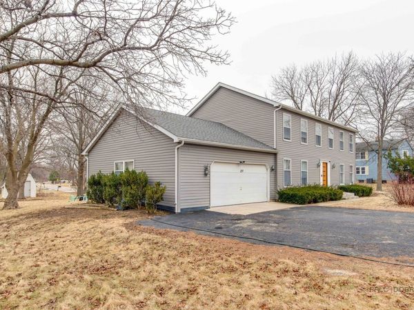 139 Sanders Road , Northbrook, IL 60062