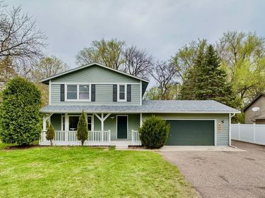 809 Wagon Wheel Trail, Mendota Heights, MN 55120