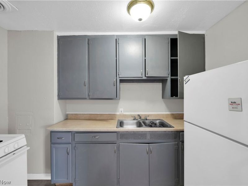 5208 Lee Road , Unit 3, Maple Heights, OH 44137 Photo 12