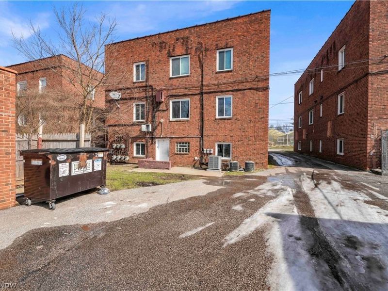 5208 Lee Road , Unit 3, Maple Heights, OH 44137 Photo 23