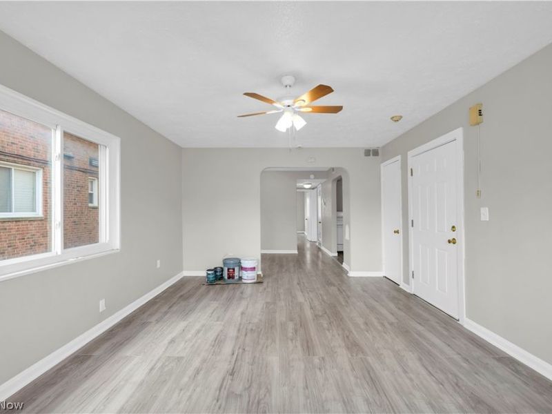 5208 Lee Road , Unit 3, Maple Heights, OH 44137 Photo 7