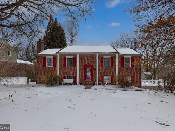 4425 CEDARWOOD DRIVE, YORK, PA 17402