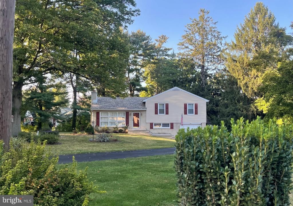 1 Penarth Drive, Wilmington, DE 19803 Main Photo