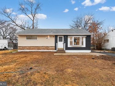 904 ARTHUR AVENUE, BRISTOL, PA 19007