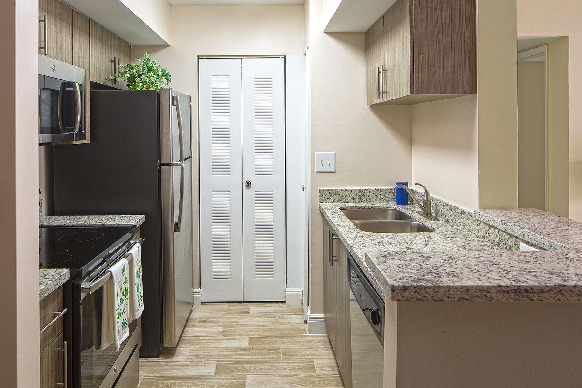 13901 122nd Avenue, Unit 11-107, Miami, FL 33186 Photo