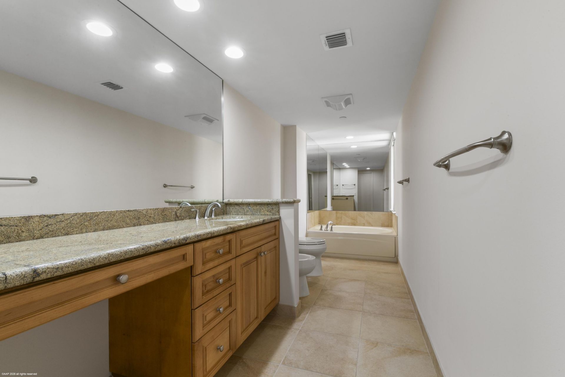 4000 N Ocean Drive, Unit 204, Singer Island, FL 33404 Photo