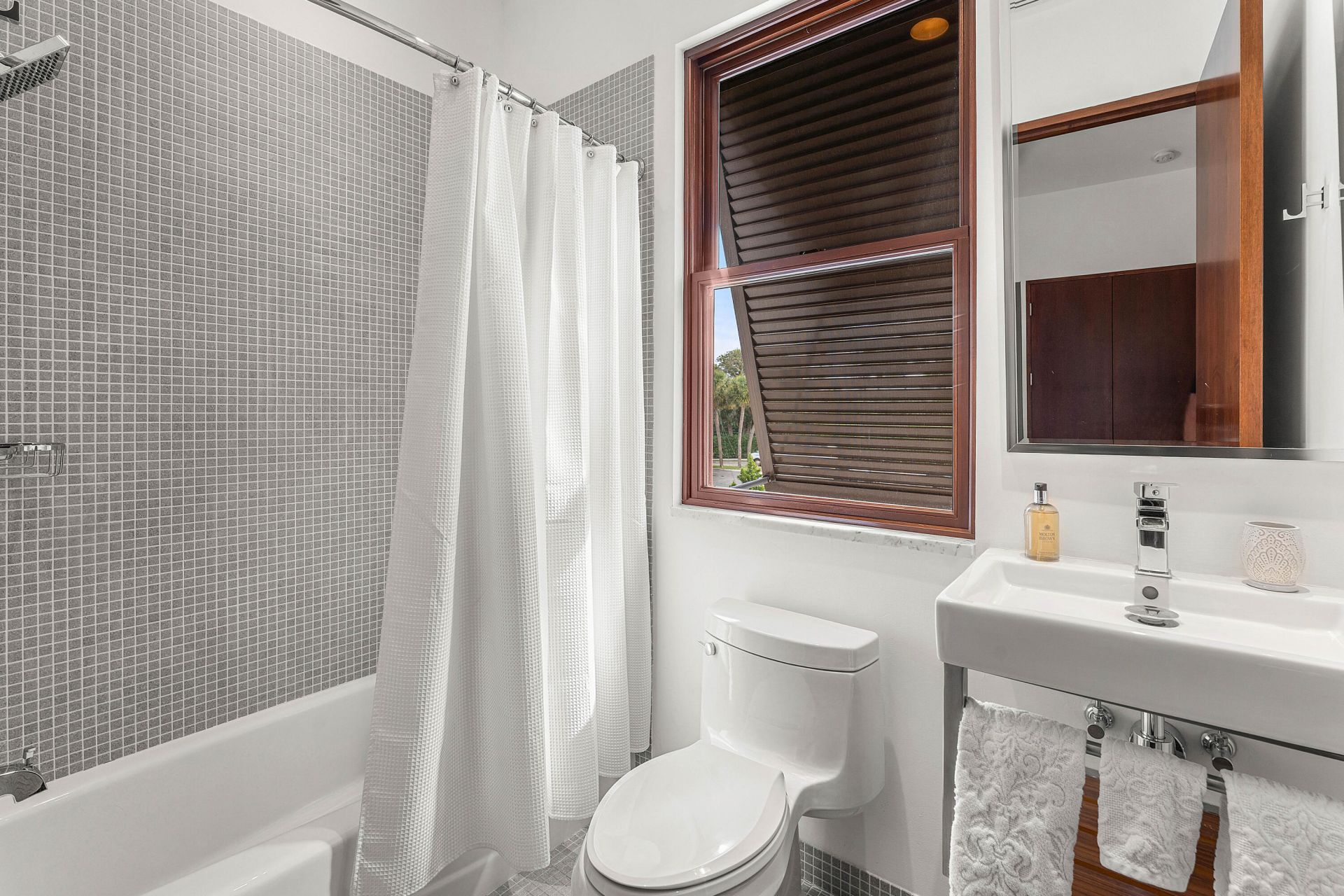 179 Main Street, Palm Beach, FL 33480 Photo