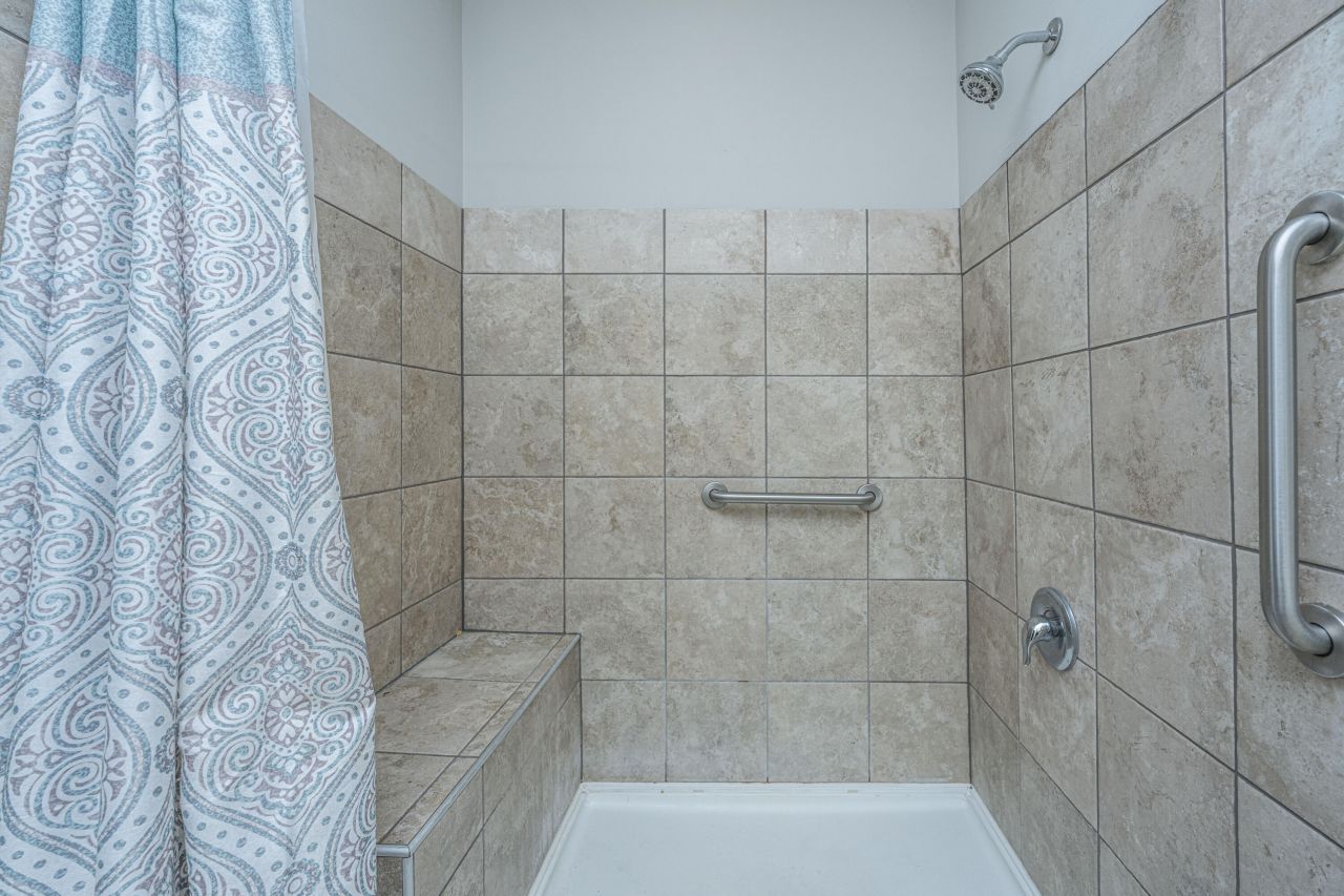 4005 Radcliffe Place Drive Photo 20