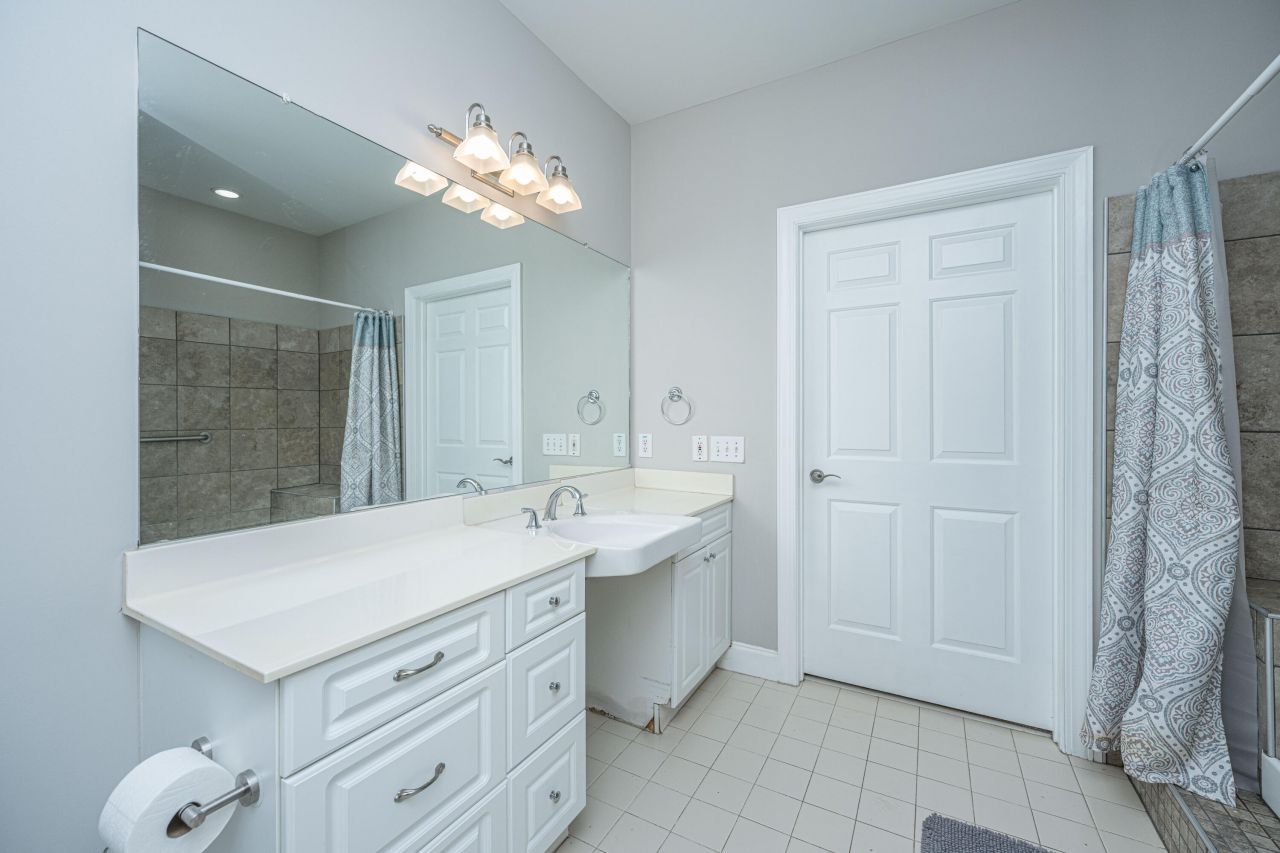 4005 Radcliffe Place Drive Photo 21