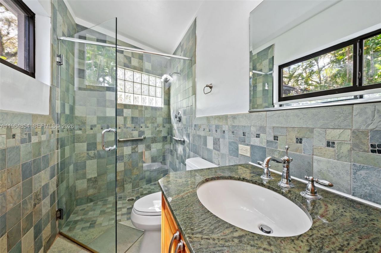 1745 NE 137th Ter , North Miami, FL 33181 Photo