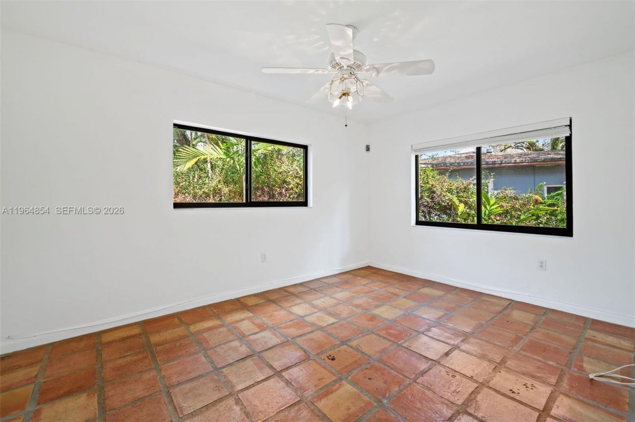 1745 NE 137th Ter , North Miami, FL 33181 Photo