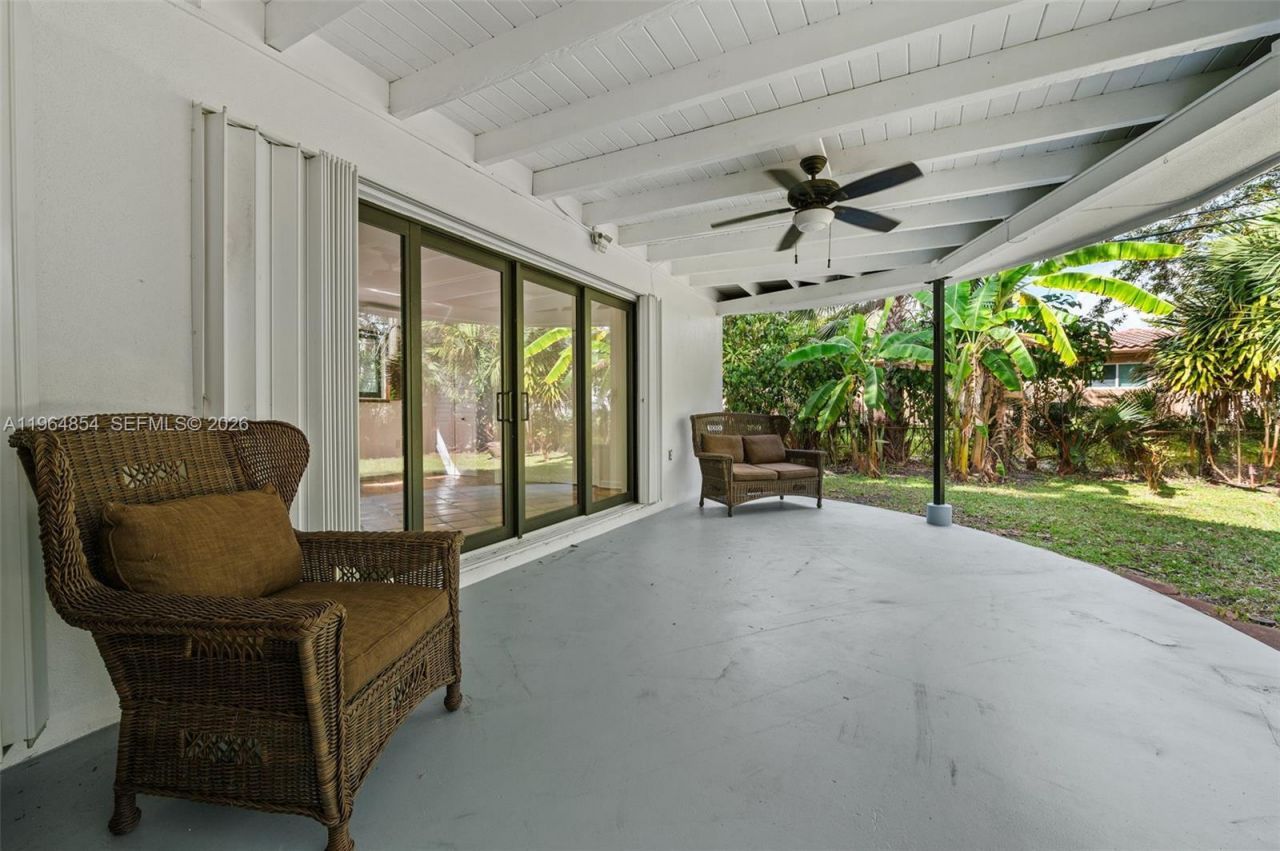 1745 NE 137th Ter , North Miami, FL 33181 Photo