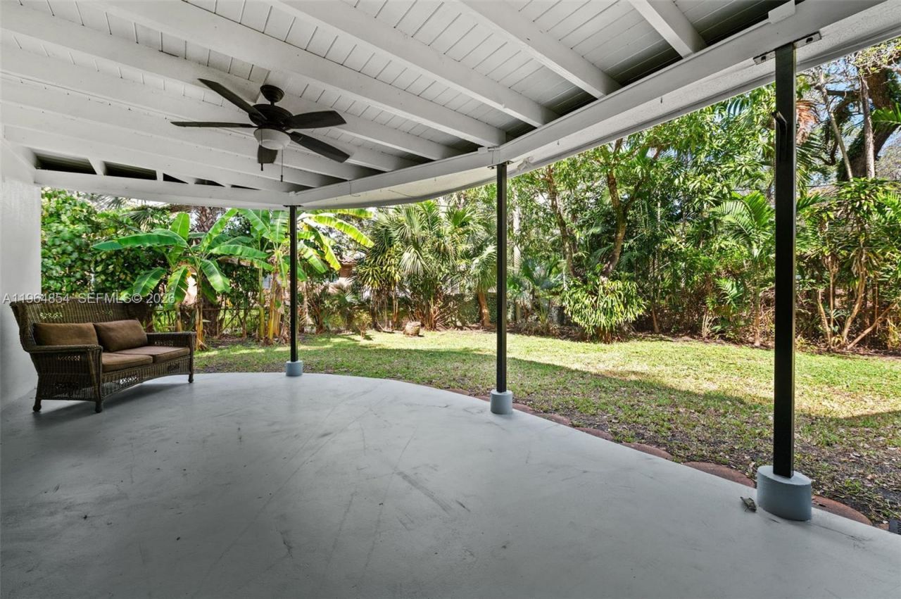 1745 NE 137th Ter , North Miami, FL 33181 Photo