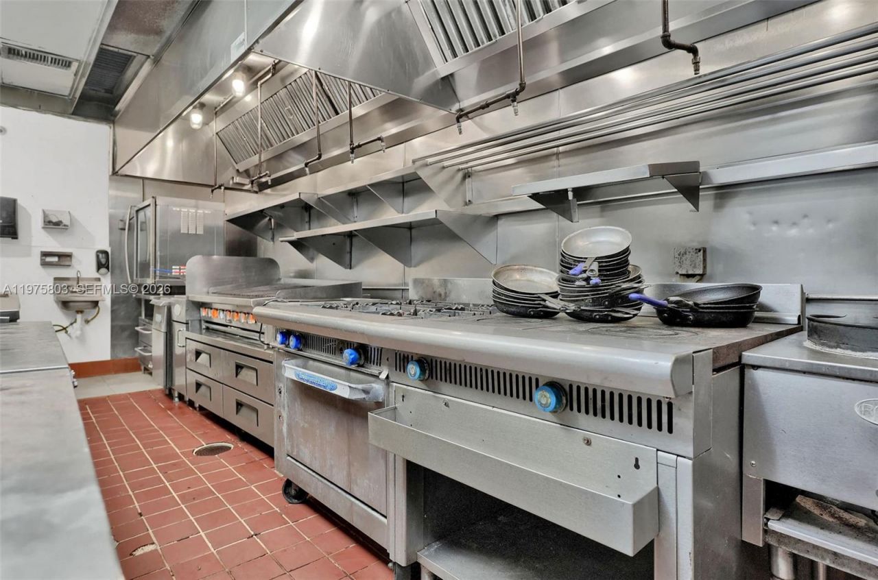 1930 Ponce De Leon Blvd , Unit 1930, Coral Gables, FL 33134 Photo