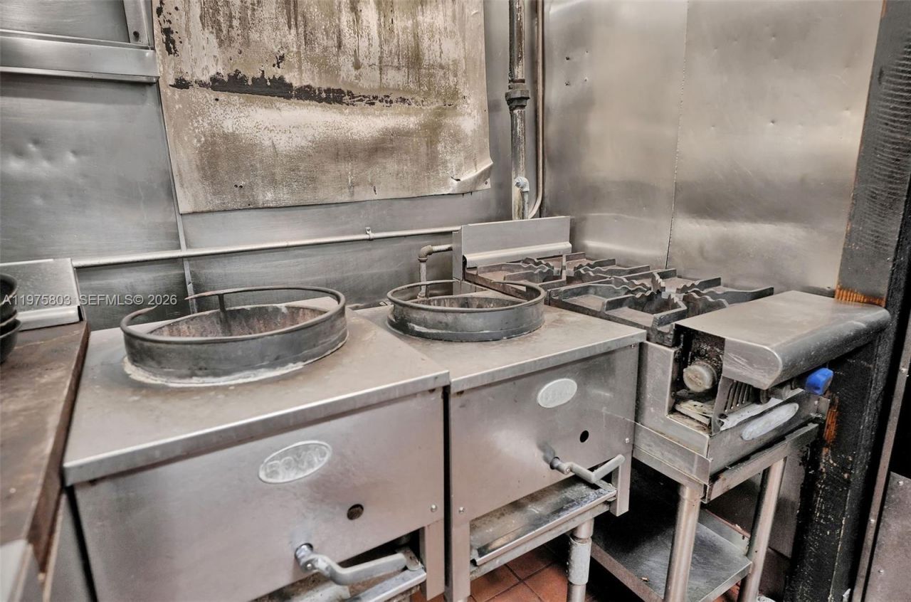 1930 Ponce De Leon Blvd , Unit 1930, Coral Gables, FL 33134 Photo