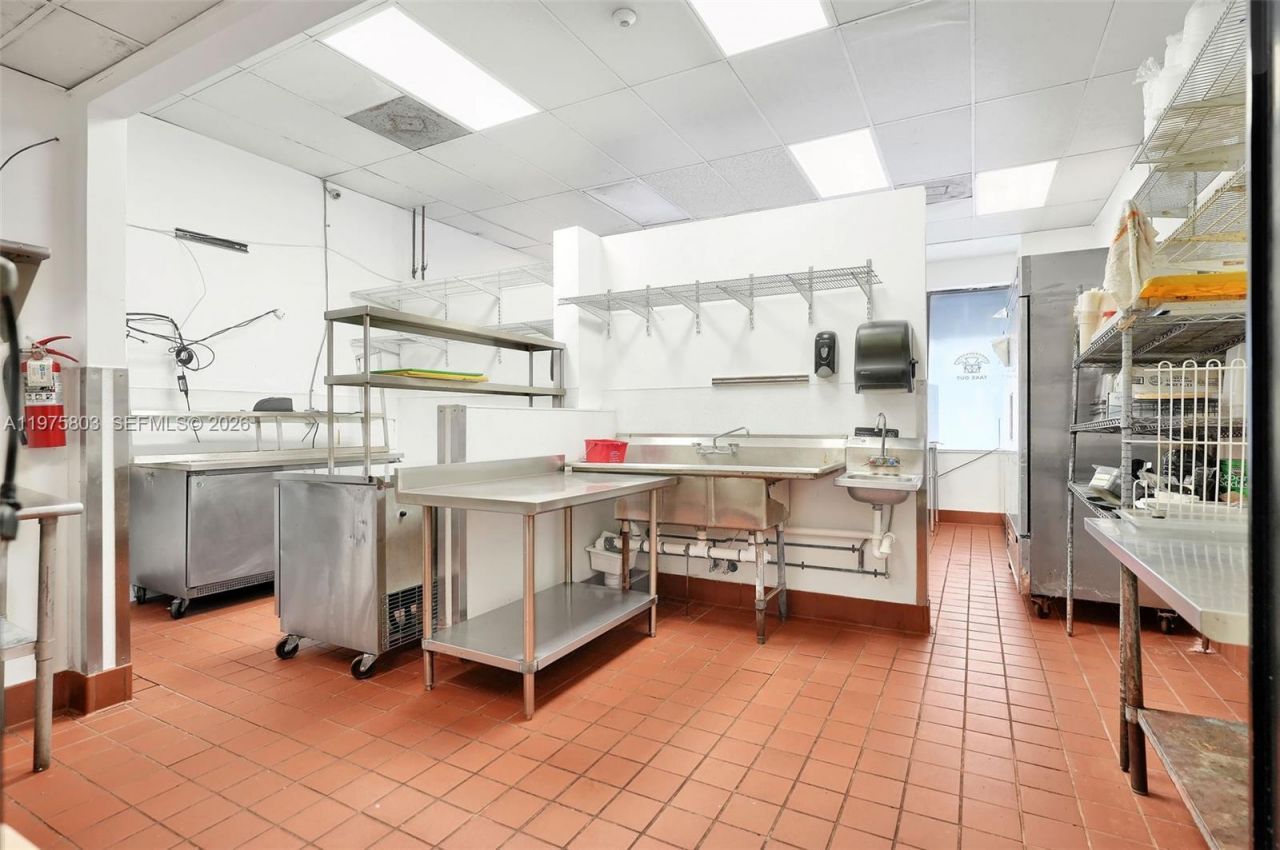 1930 Ponce De Leon Blvd , Unit 1930, Coral Gables, FL 33134 Photo