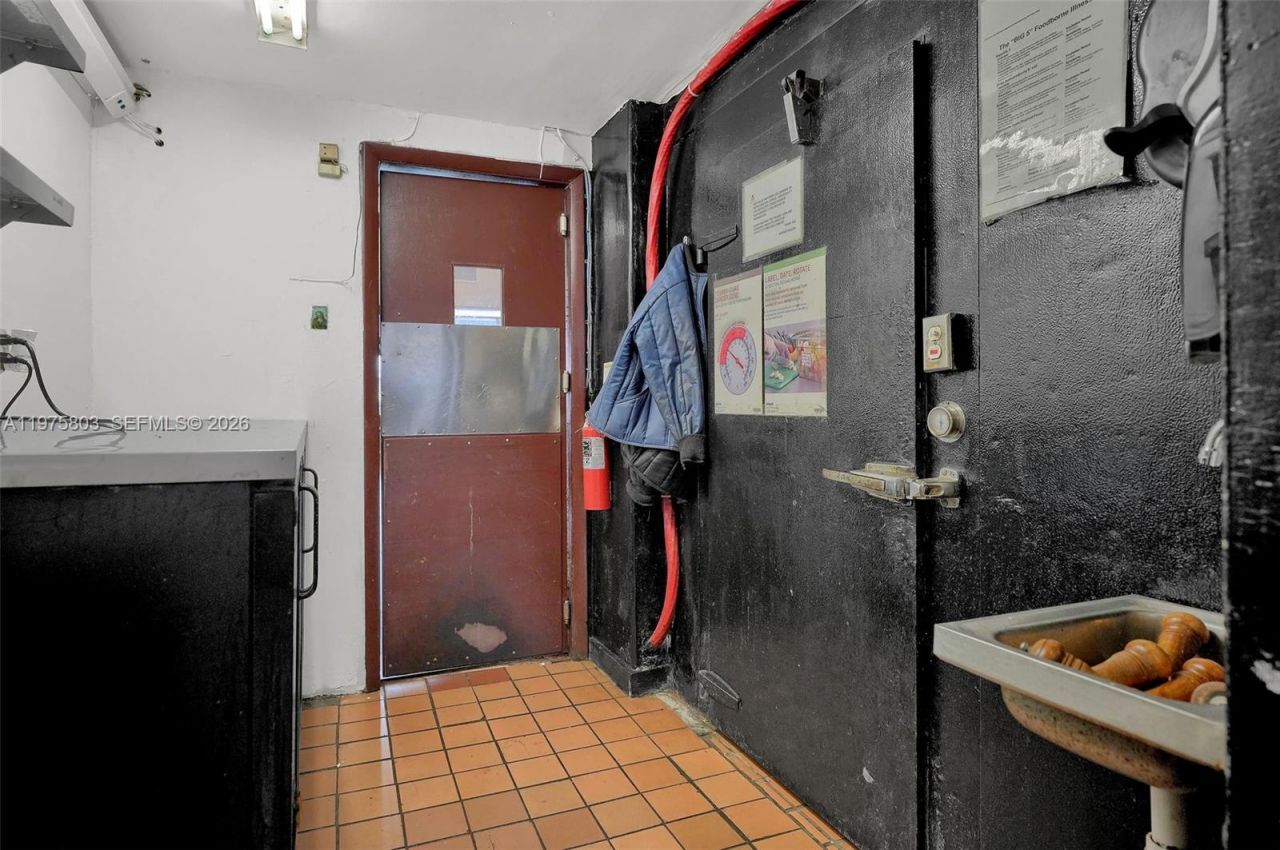 1930 Ponce De Leon Blvd , Unit 1930, Coral Gables, FL 33134 Photo