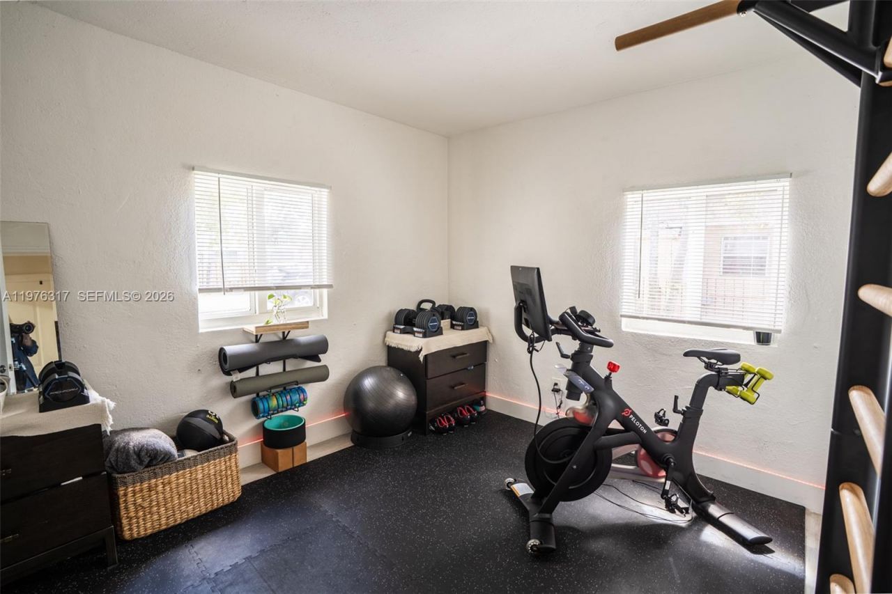 8012 NW 10th Ct , Miami, FL 33150 Photo