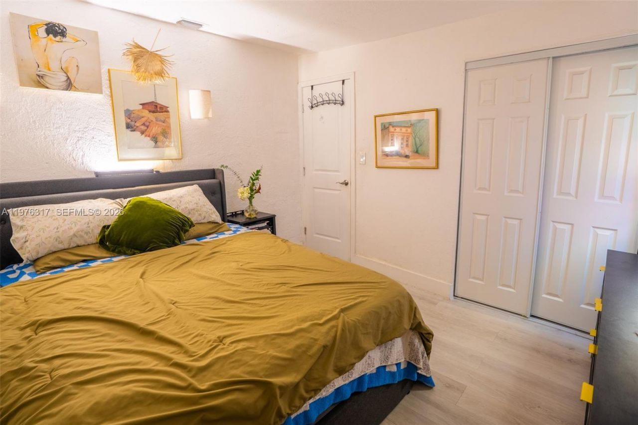 8012 NW 10th Ct , Miami, FL 33150 Photo