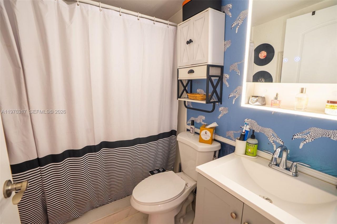 8012 NW 10th Ct , Miami, FL 33150 Photo