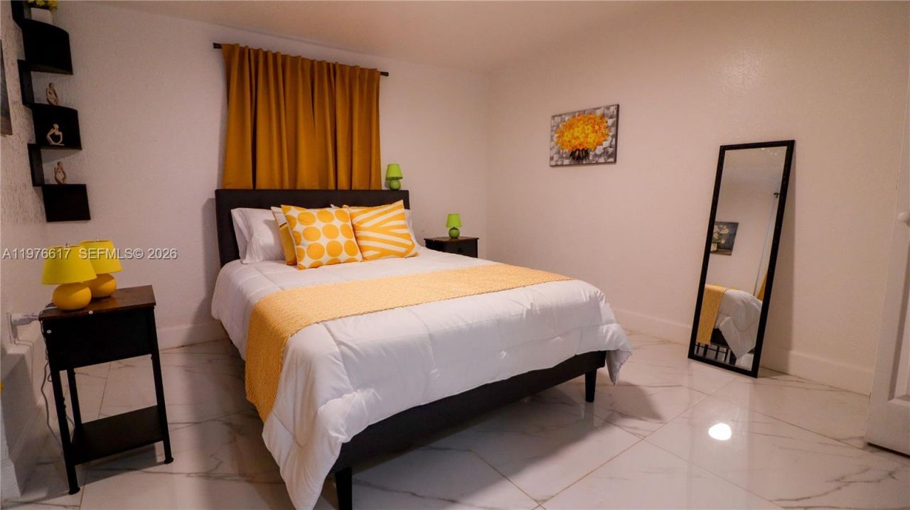 330 NW 82nd Ter , Unit A, Miami, FL 33150 Photo