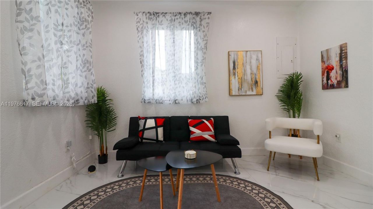 330 NW 82nd Ter , Unit A, Miami, FL 33150 Photo