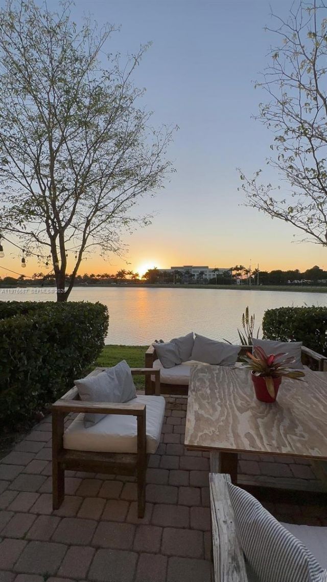 822 SW 143rd Ter, Unit 204, Pembroke Pines, FL 33027 Photo