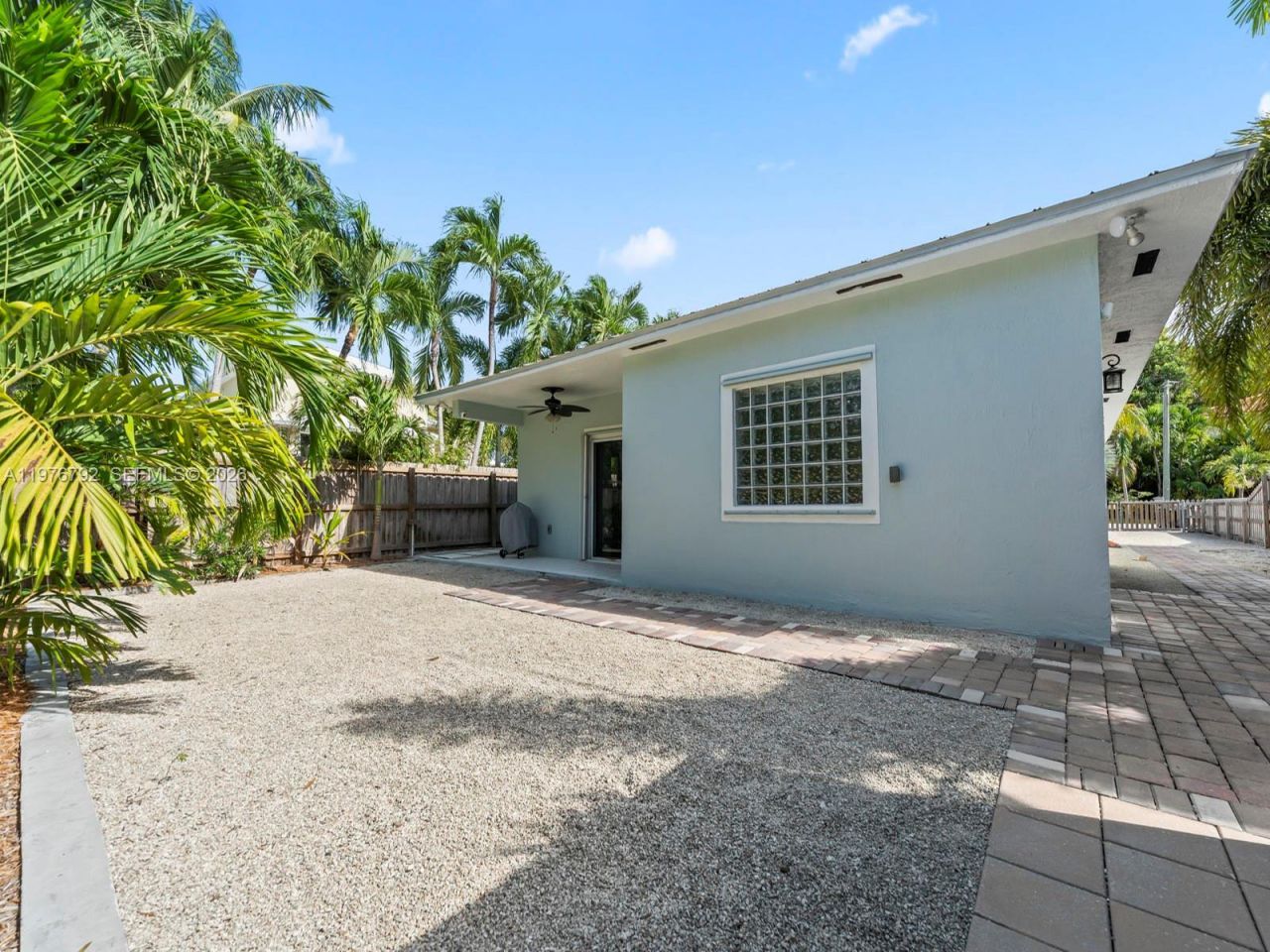 6 SE Marlin Ave, Key Largo, FL 33037 Photo