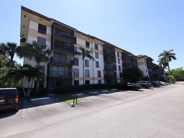 5570 NW 44th St, Unit 204A, Lauderhill, FL 33319