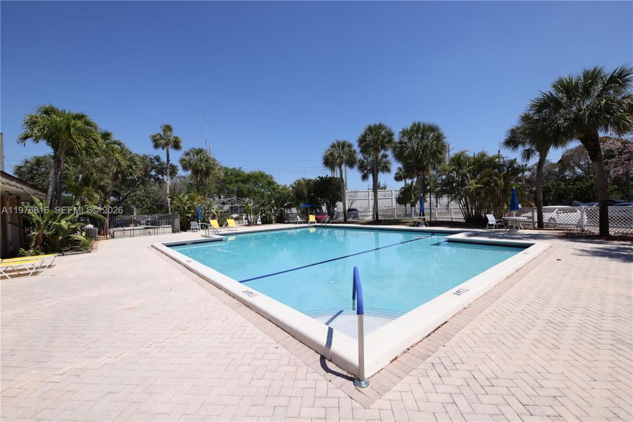 5570 NW 44th St, Unit 204A, Lauderhill, FL 33319 Photo