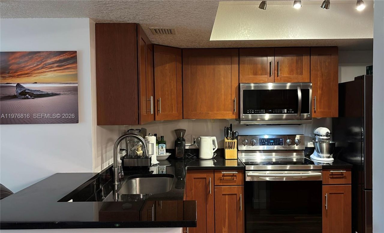 5570 NW 44th St, Unit 204A, Lauderhill, FL 33319 Photo