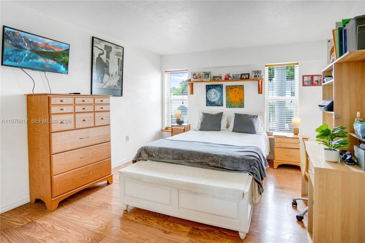 1455 West Ave , Unit 202, Miami Beach, FL 33139 Photo