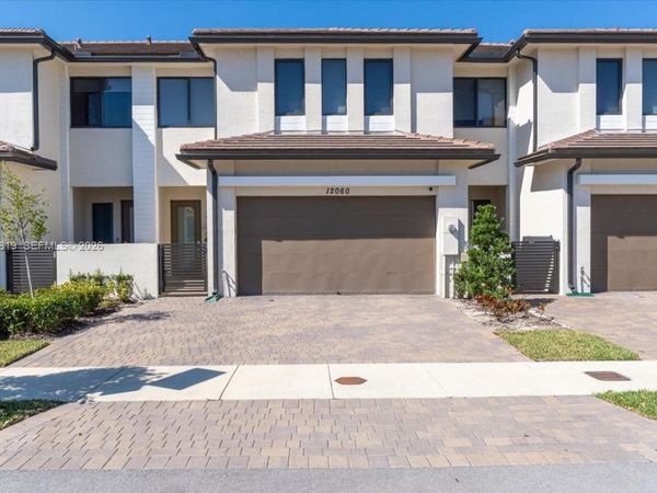 12060 SW 82nd Pl , Miami, FL 33156