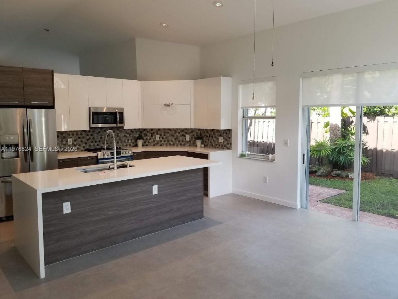 10889 NW 58th Ter , Doral, FL 33178 Photo