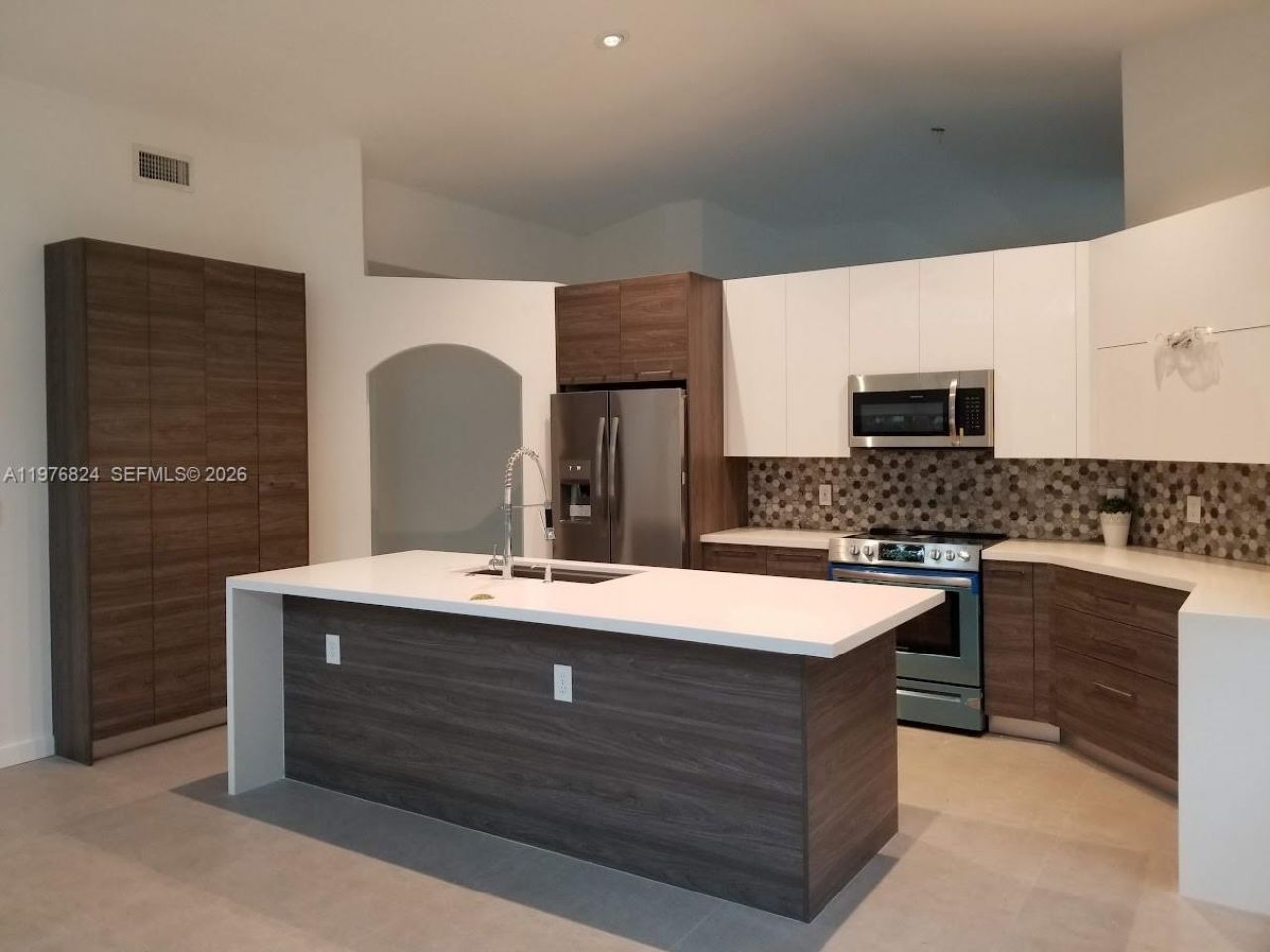 10889 NW 58th Ter , Doral, FL 33178 Photo