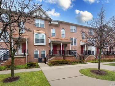 20318 Rodeo Court , Southfield, MI 48075