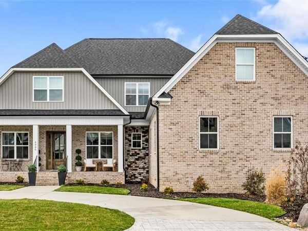 4306 Griffins Gate Lane , Greensboro, NC 27407