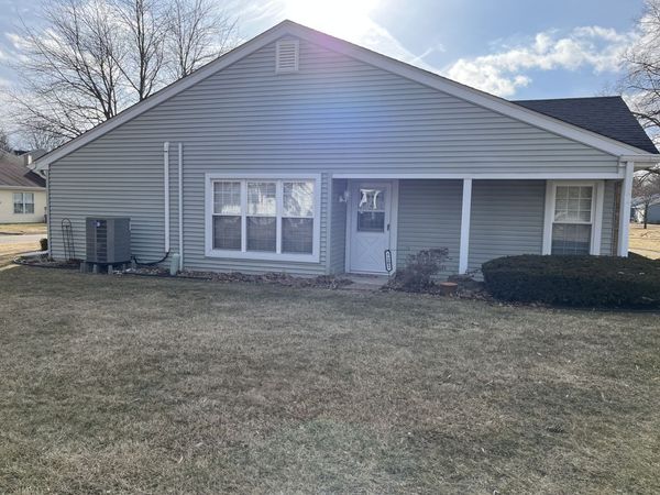 7202 Oxford Circle , Unit 237, Fox Lake, IL 60020