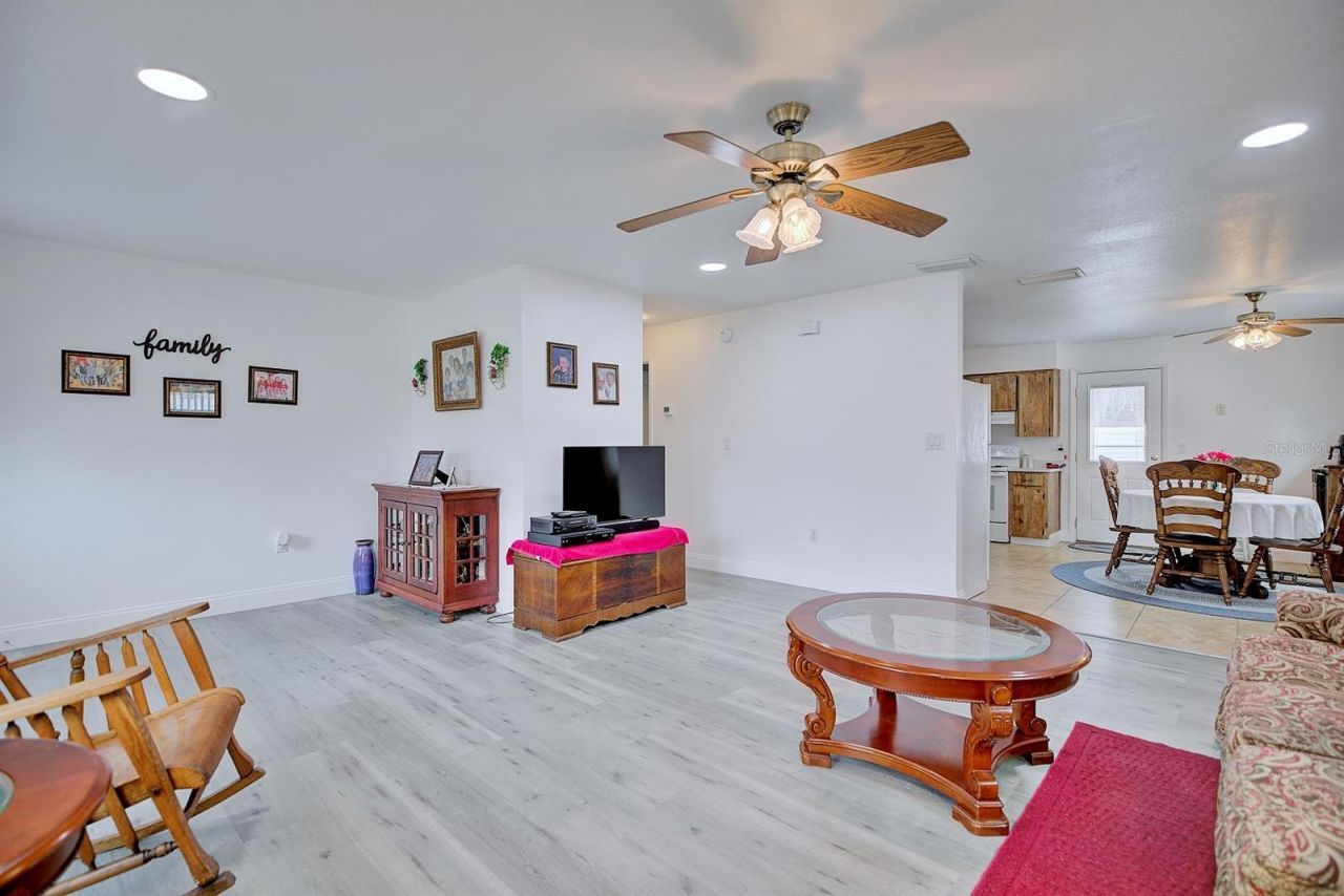 206 Ariana Place, Auburndale, FL 33823 Photo