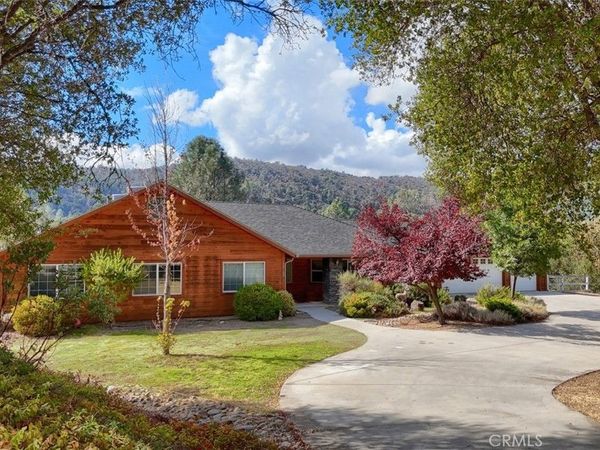 38788 Goldenrod Lane, Oakhurst, CA 93644