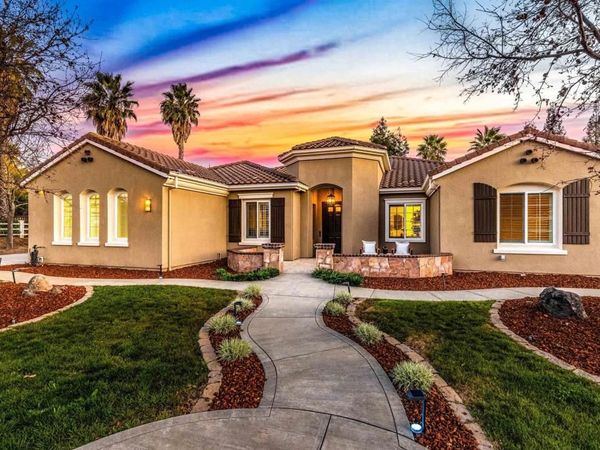 631 631 Alden Ln, Livermore, CA 94550