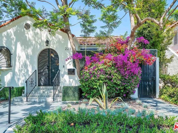 223 N Almont Drive, Beverly Hills, CA 90211