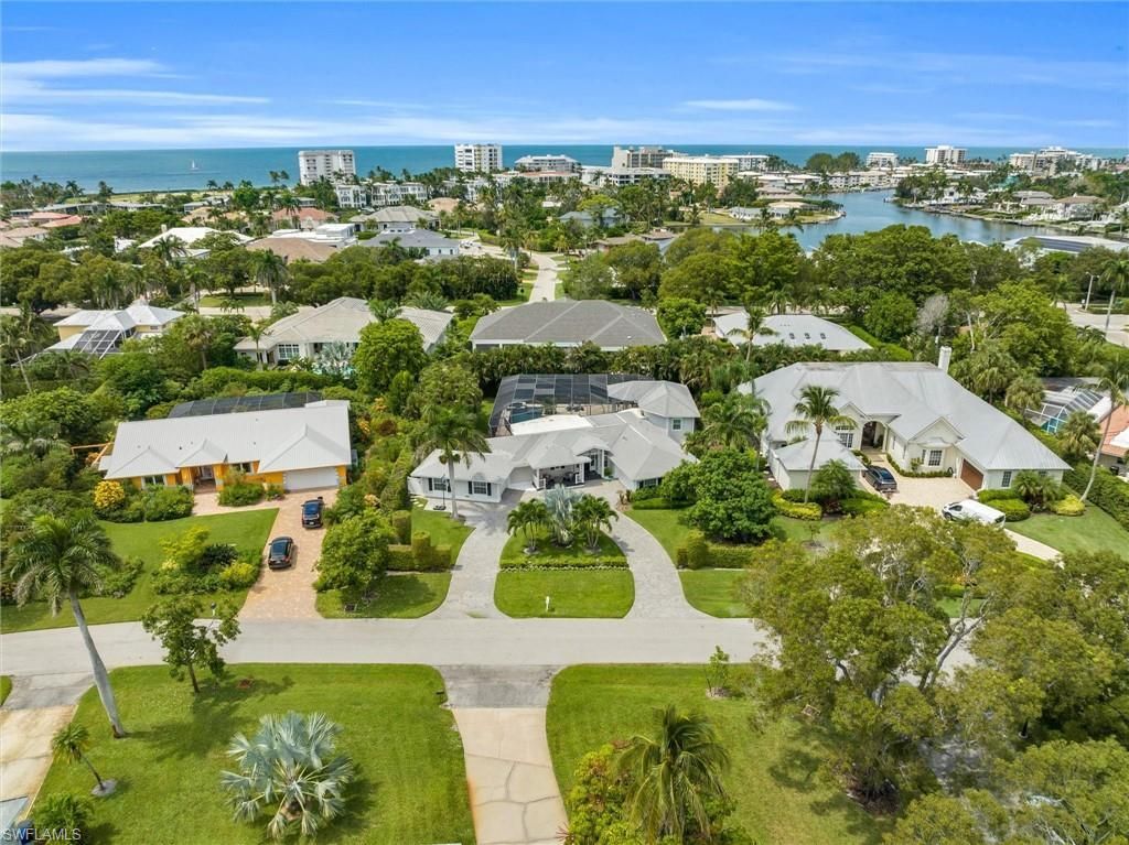 1627 Murex Ln, Naples, FL 34102 Photo