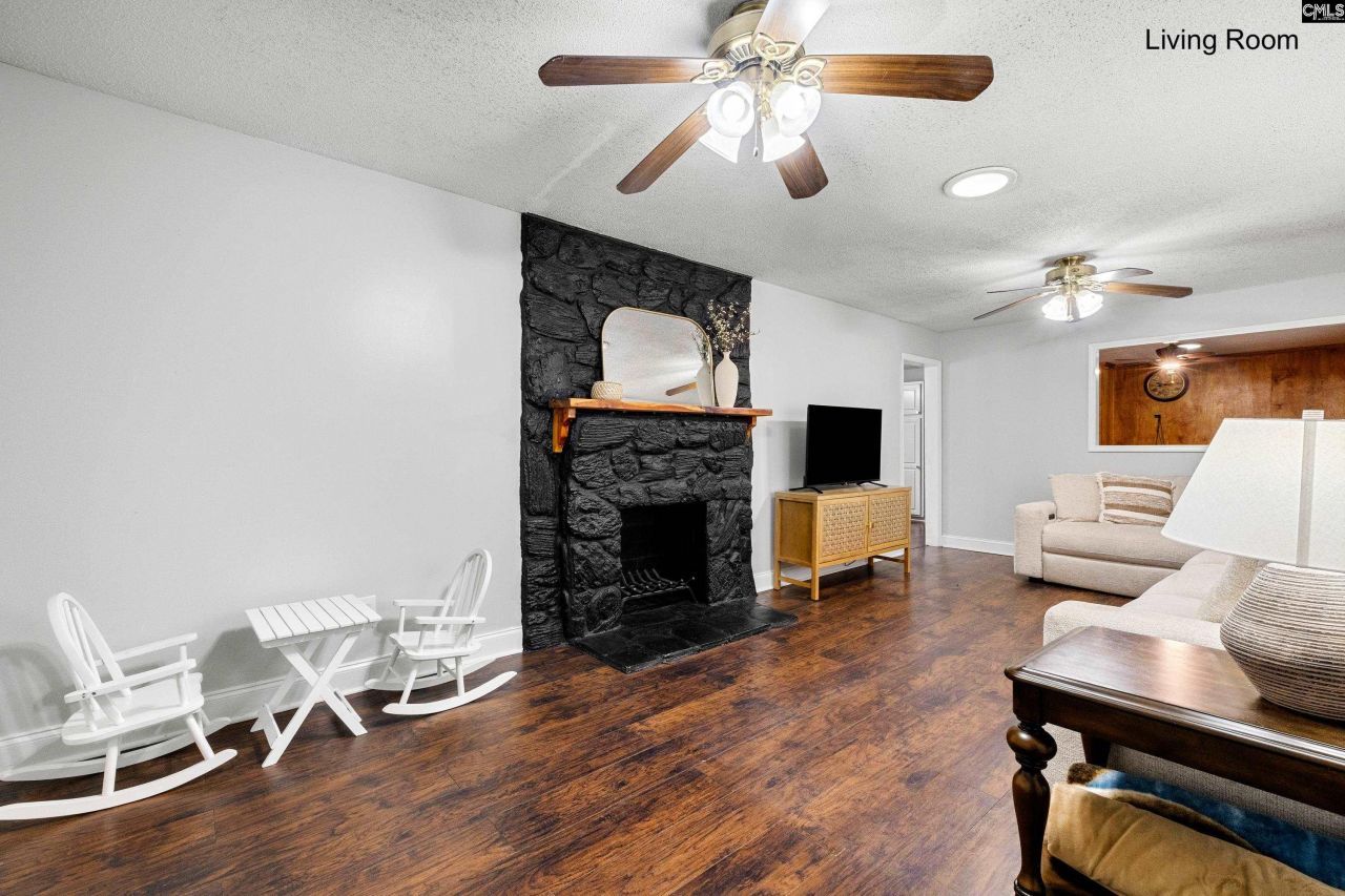 4661 Willie Bayne Lane  Photo 5