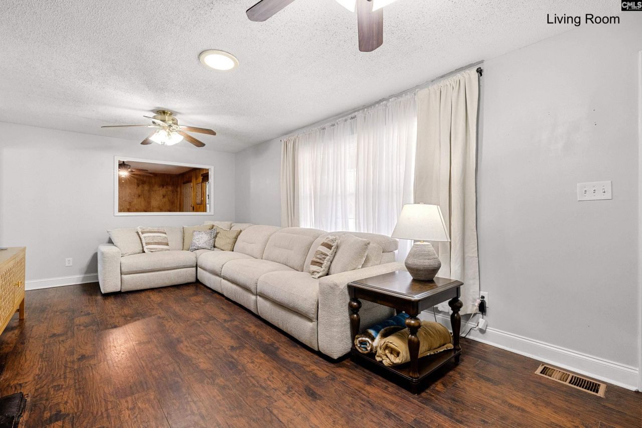 4661 Willie Bayne Lane  Photo 6