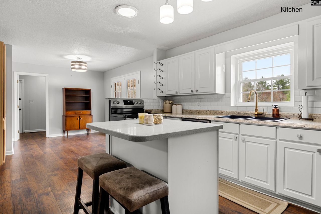 4661 Willie Bayne Lane  Photo 9