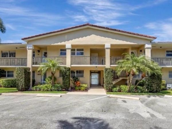 2134 NE 36th Street, Unit 82, Lighthouse Point, FL 33064